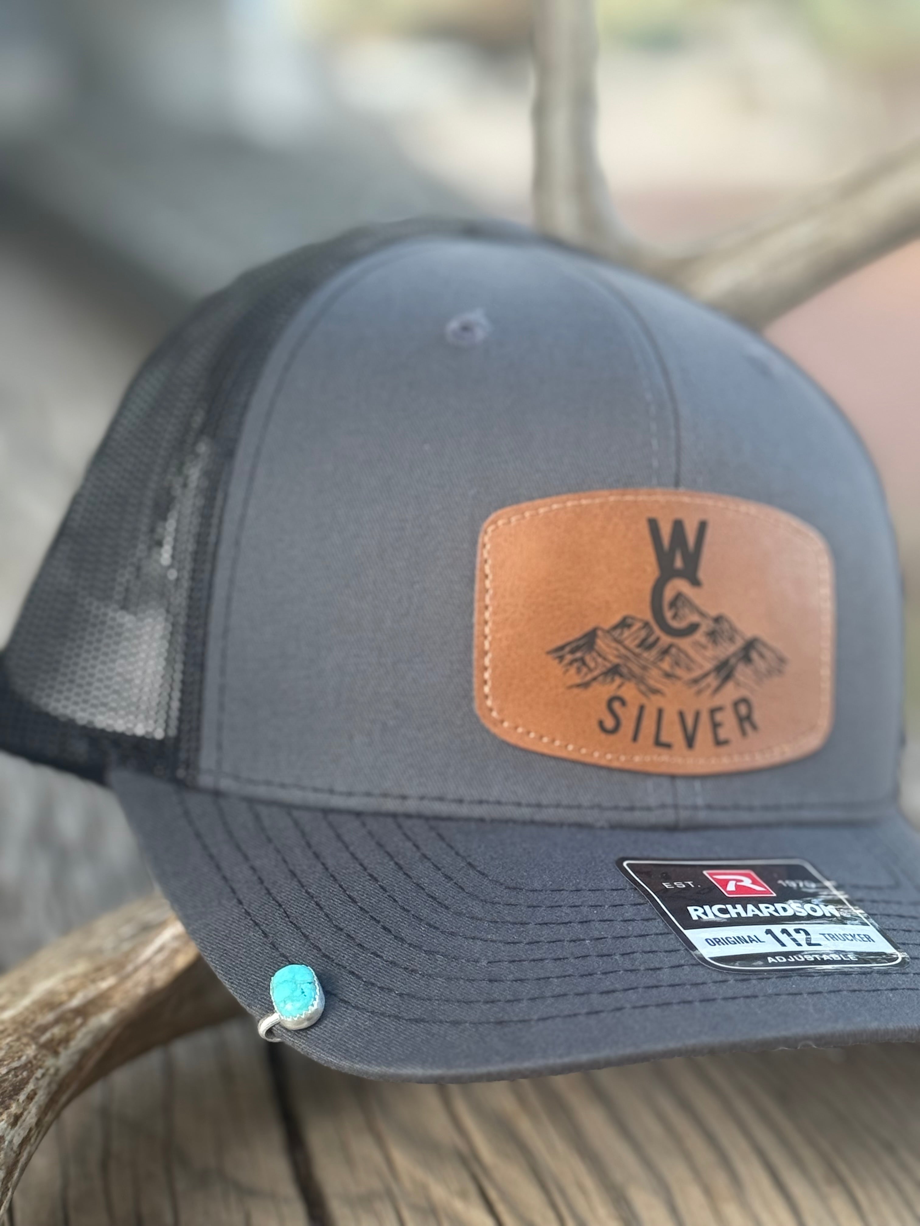 The Snowy Hat Pin